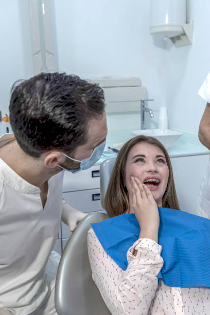 Best Urgent Tooth Repair  in Iron Mountain, MI